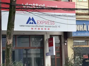 Viettel Post / MINH KHAI CHUYỂN PHÁT NHANH QUỐC TẾ（ヴィッテルポスト / ミンカイ国際スピード郵便 / ラオカイ市グエン・フエ通り）