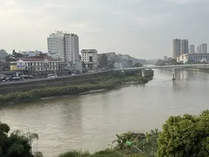 Mường Thanh Lào Cai AGRIBANK INOX TIẾN ĐẠT CHỢ CỐC LẾU PHÒNG HÀ NỘI。（日本語訳）。ムオンタイン・ラオカイ アグリバンク イノックス・ティエンダット コックレウ市場 フォン・ハノイ