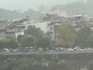 J&T EXPRESS 37F 003.21 SƠN HÀ TÂN MỸ SIM QUÁN CƠM BÌNH DÂN CẦM ĐỒ BÁN LẺ GIÁ SỈ。（日本語訳）。J&T EXPRESS 37F 003.21 ソンハ タンミー SIM 大衆食堂 質屋 卸売価格で小売