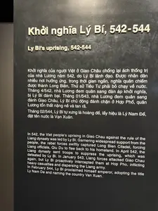 Khởi nghĩa Lý Bí, 542-544（李賁の蜂起（542-544年）