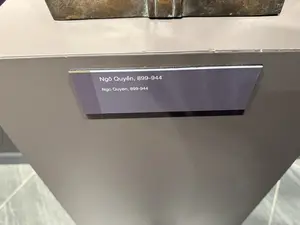 Ngô Quyền, 899-944（呉権、生没年899-944年の展示プレート / ベトナム軍事歴史博物館）