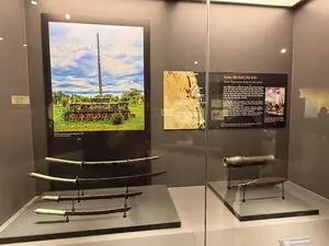Khởi nghĩa nông dân Tây Sơn（西山農民蜂起に関する展示 / ベトナム軍事歴史博物館）