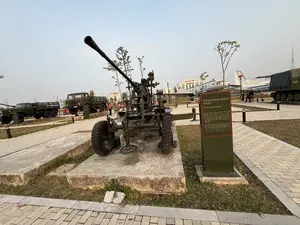 PHÁO CAO XẠ 37mm MẪU 1939（37mm対空砲 1939年式の解説板 / ベトナム軍事歴史博物館）
